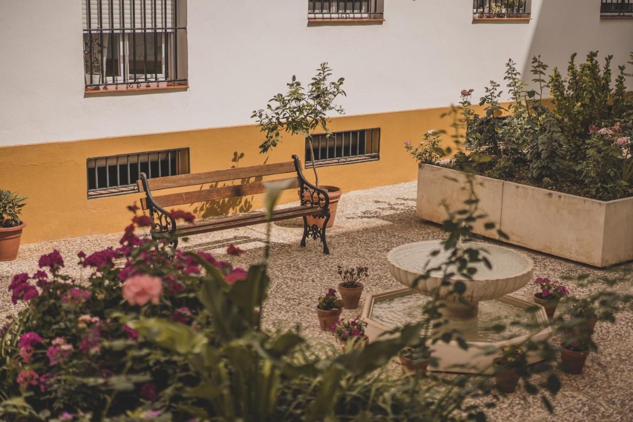 Apartamento Jardin De Santa Paula Sevilla Exterior foto